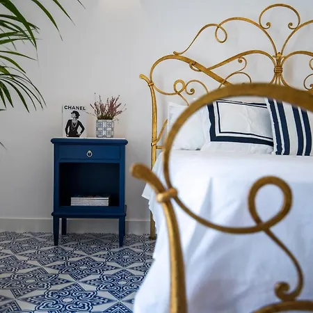 Crudo ベッド・アンド・ブレックファスト