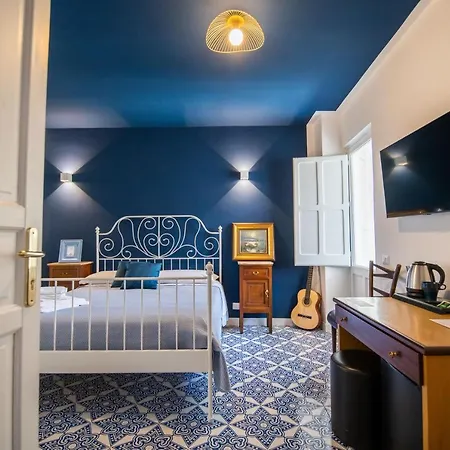 ベッド・アンド・ブレックファスト Crudo 4*